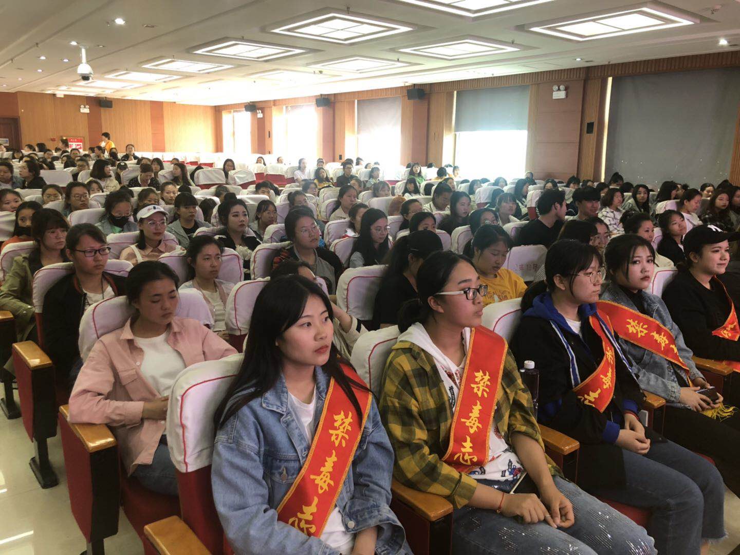 信息-禁毒讲座2.jpg